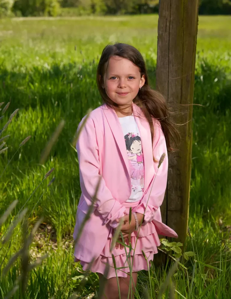 Kid Model Esmée — FAIR Magazine, May 2026